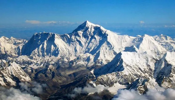 ევერესტი / ჯომოლუნგმა (Everest / Chomolungma) ევერესტი / ჯომოლუნგმა (Everest / Chomolungma)