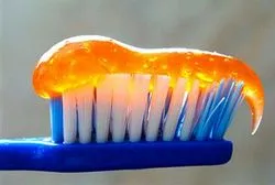 კბილების ფტორირება