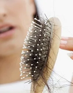 თმის ცვენის მიზეზები 40 წლის ზემოთ ასაკის ქალებში